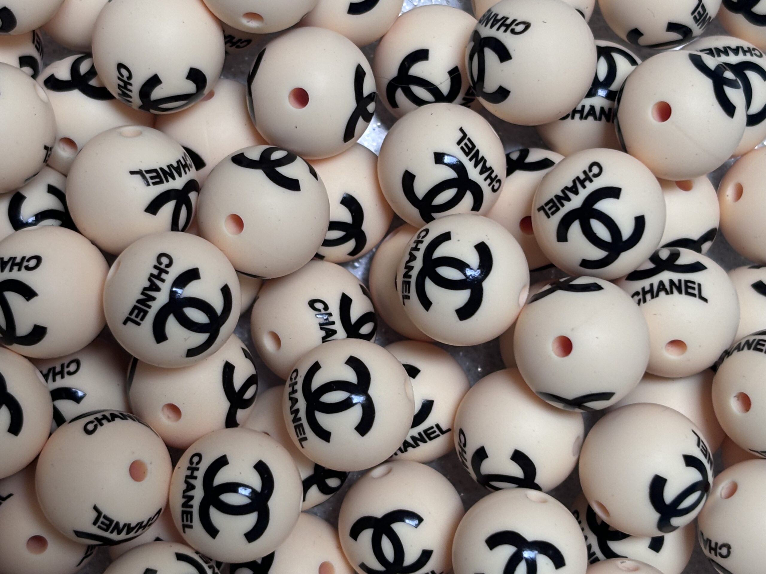 Silicone 15mm Round Chanel beads