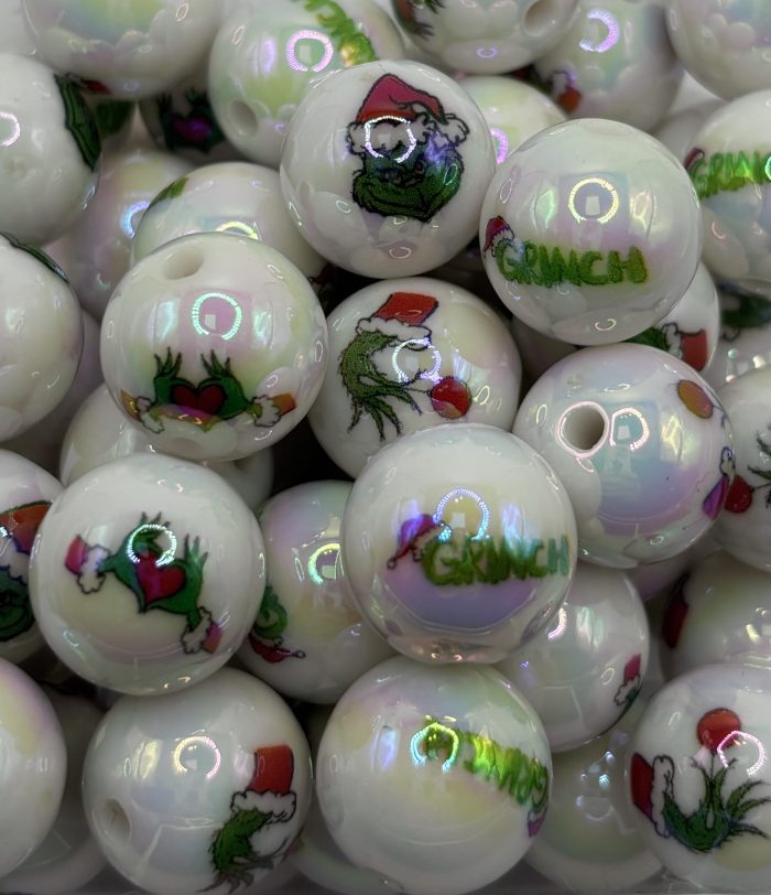 15mm acrylic grinch beads