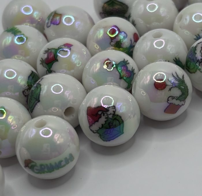 15mm Acrylic Grinch Beads