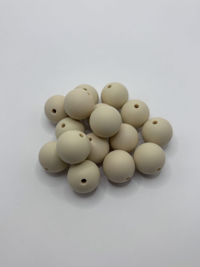 15mm Round Creme Beads